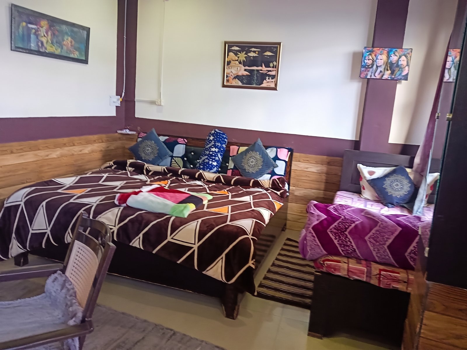 Hotel Himalaya Darshan — rooms